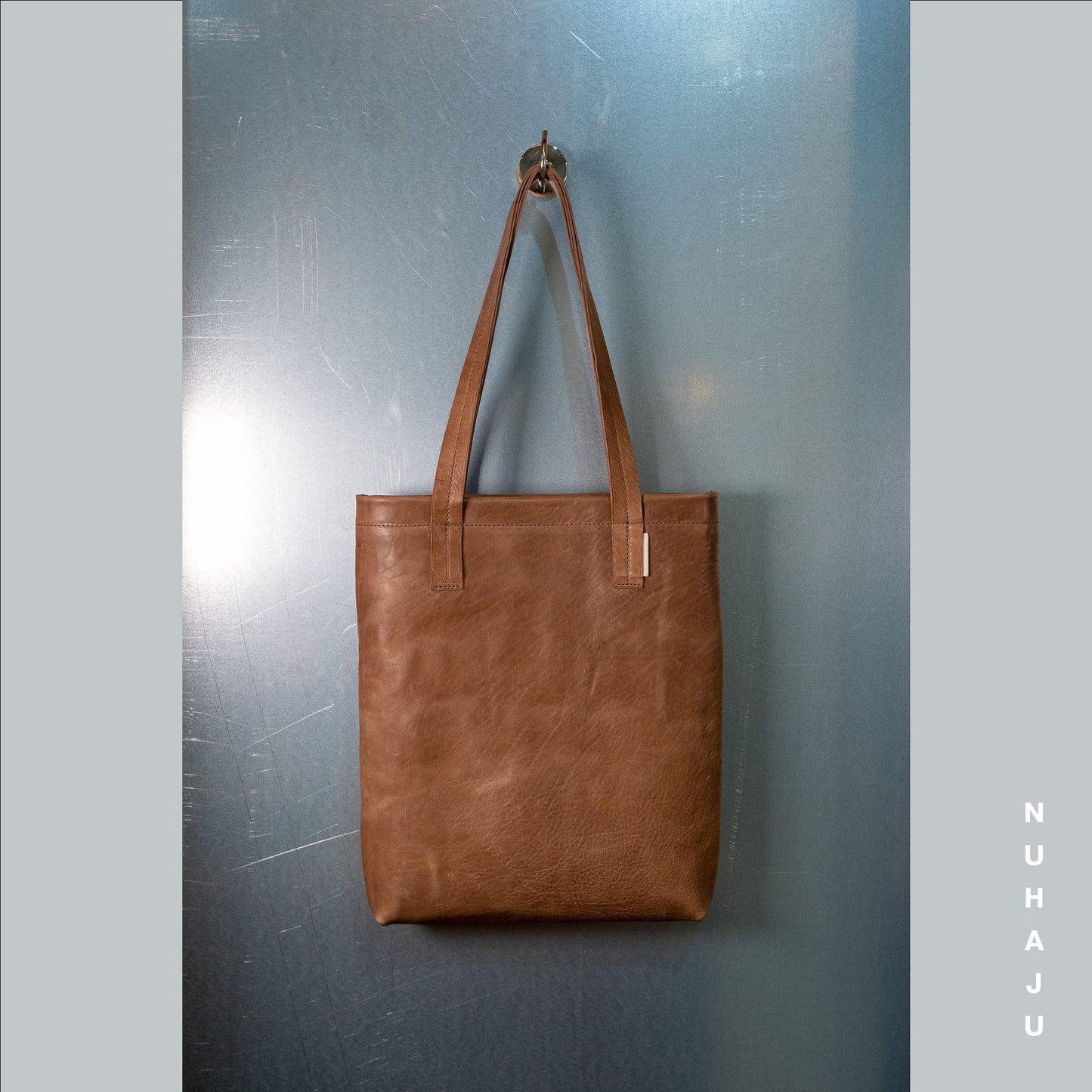 slim tote (taupe)